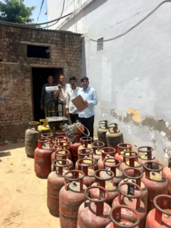 Jaipur Raid Seizes 35 LPG Cylinders in Crackdown on Illegal Refilling