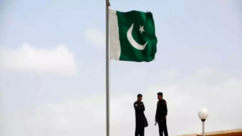 Karachi Faces Second Week of Gas Outages, Sparking Public Anger and Political Criticism