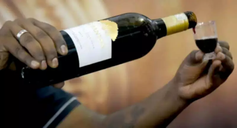 Karnataka Panel Recommends Online Liquor Sales in Excise Reforms