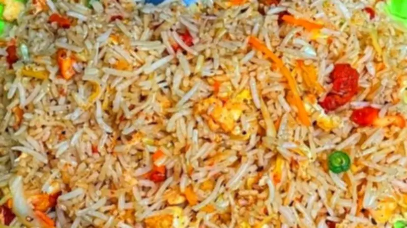 Kerala Man Vandalizes Restaurant, Assaults Staff Over Chicken Shortage in Fried Rice