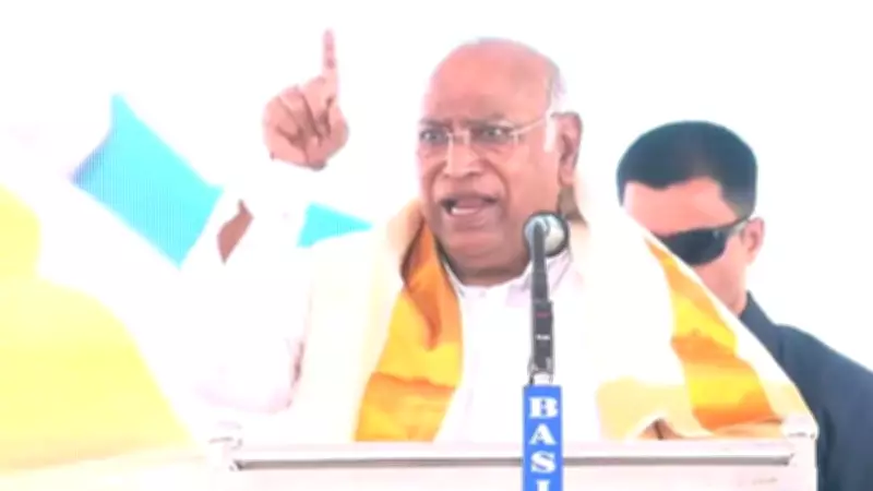 Kharge's 'Illiterate Gujaratis' Remark at Kerala Rally Ignites Political Firestorm