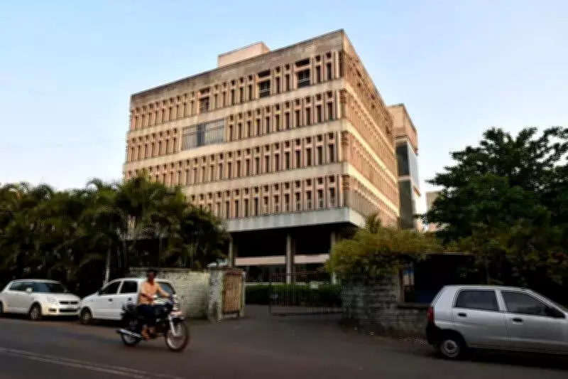 Kolhapur Bank Boosts Ladki Bahin Loan Limit to Rs 50,000 for Women Entrepreneurs