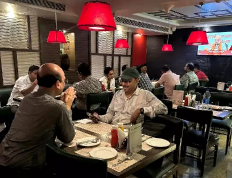 Kolkata Bars See Threefold Sales Surge After Four-Day Dry Spell