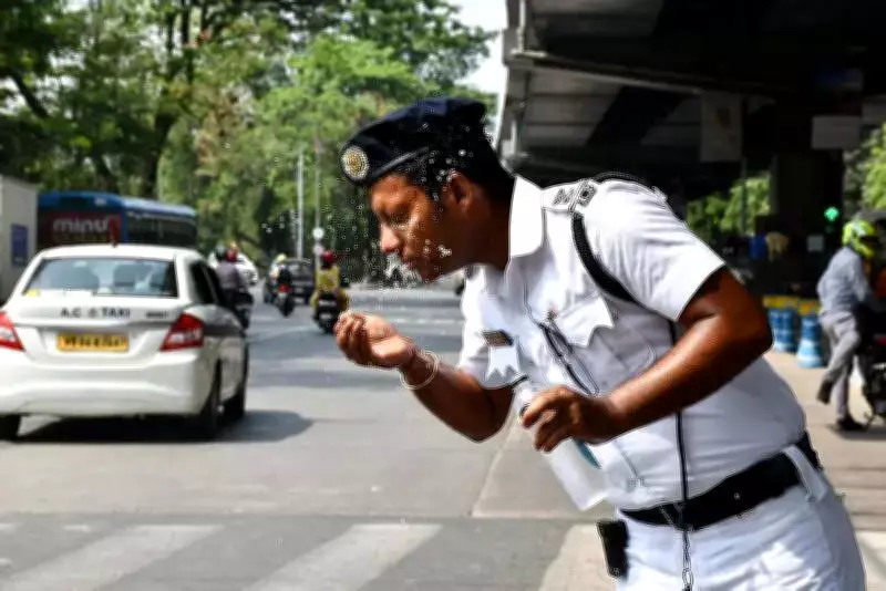 Kolkata Elections Under Cloud Cover: Thunderstorms Likely on Voting Day