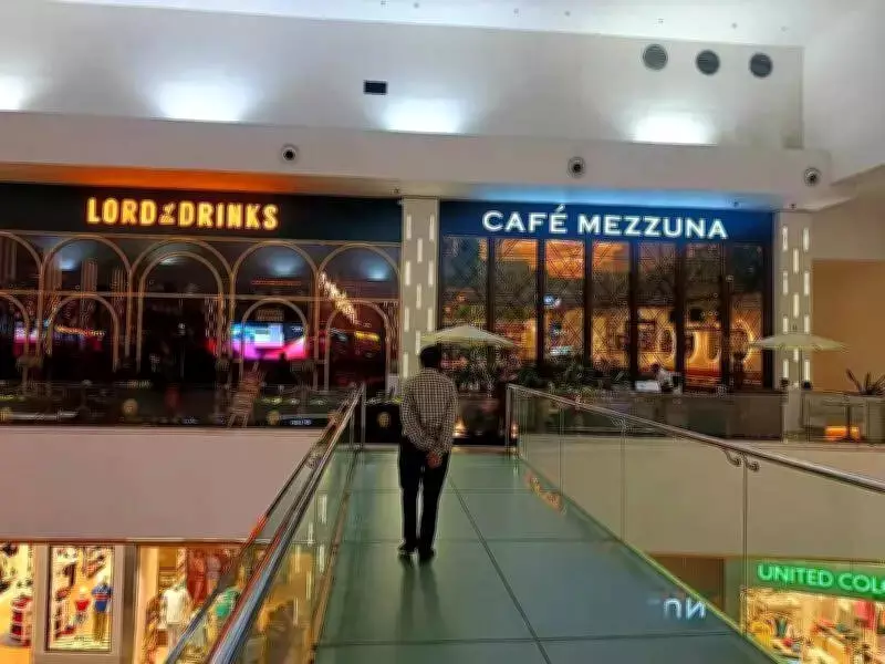 Kolkata Mall Restaurants Face Heavy Losses Due to Extended Election Liquor Ban