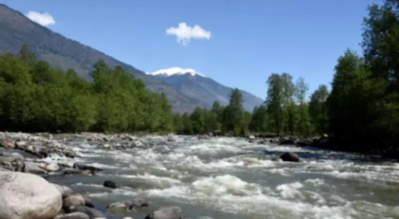 Kullu Implements Scientific River Dredging to Mitigate Flood Risks in Himachal