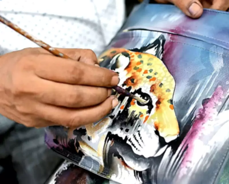 Leather Painting Emerges as Personal DIY Craft, Moving Beyond Workshops