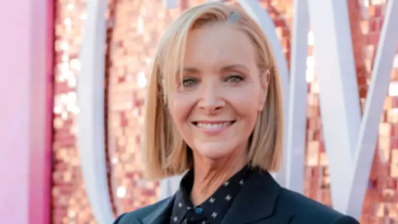 Lisa Kudrow Praises Alan Cumming's 'Force' in 'Romy and Michele's High School Reunion'