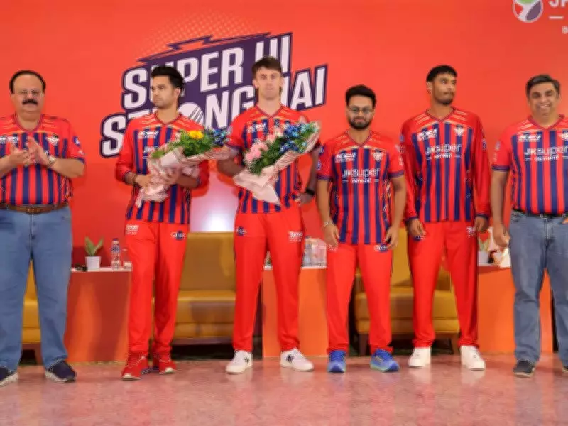 LSG Opener Marsh Enjoys Butter Chicken in Lucknow, His Second Home