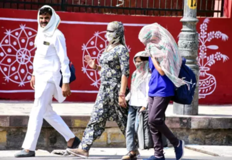 Maharashtra Heatwave Intensifies: Mahabaleshwar Hits 34.7°C, Solapur at 41.6°C