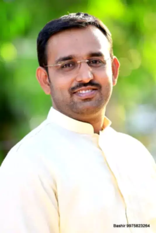 Maharashtra Political Shifts: Ghatge Returns to BJP, Bhalke Joins Shiv Sena