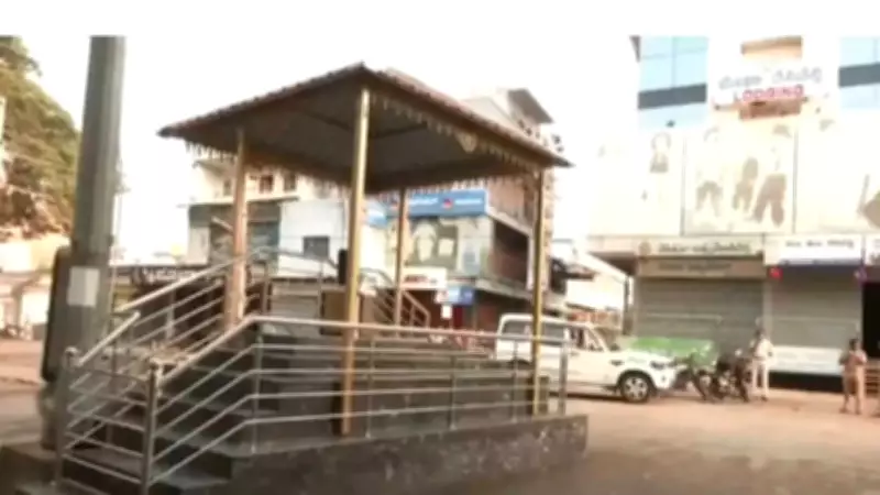 Mahatma Gandhi Statue Vandalized in Haveri, Police Investigate CCTV Footage