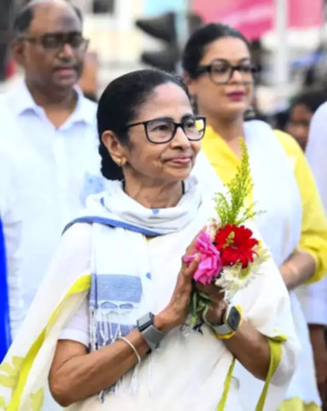 Mamata Banerjee Inverts 2011 Slogan, Demands 'Revenge, Not Change' in Bengal Polls