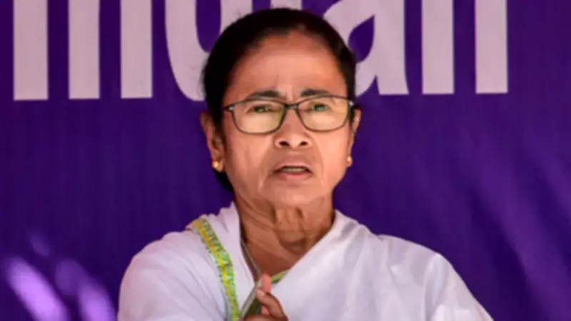 Mamata Reaches EVM Strong Room, Alleges Tampering in Bhabanipur