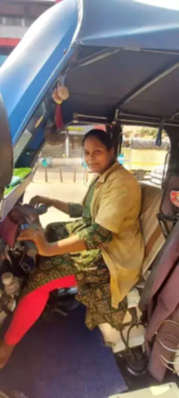 Mangaluru Auto Driver's Struggle Highlights Gap Between Women's Rights Policy and Reality