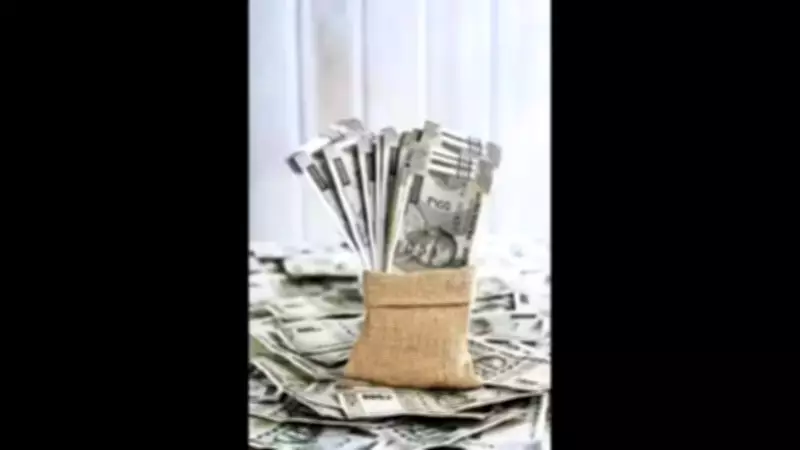 Mumbai Airport Conman Poses as VNIT Student, Dupes Flyers for Ticket Money