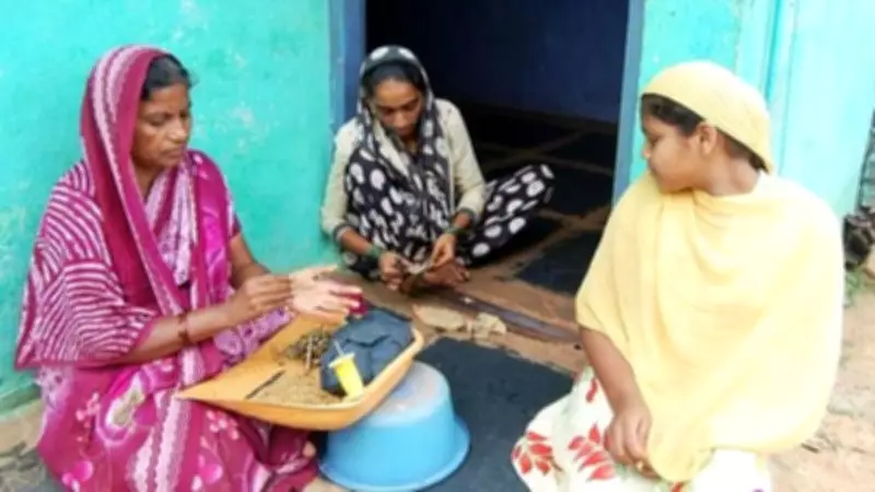 Murshidabad's Beedi Workers Face Poverty Amid 2026 West Bengal Election Infiltration Debate