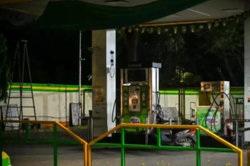 Nagpur Auto Drivers Face Crisis as LPG Prices Triple Amid Supply Disruptions