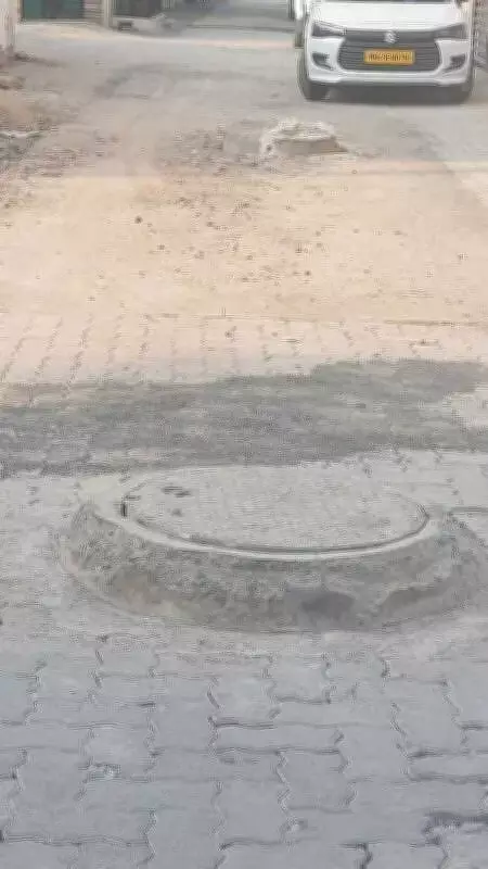 Nagpur Road Develops Defects Months After Construction, Residents Alarmed