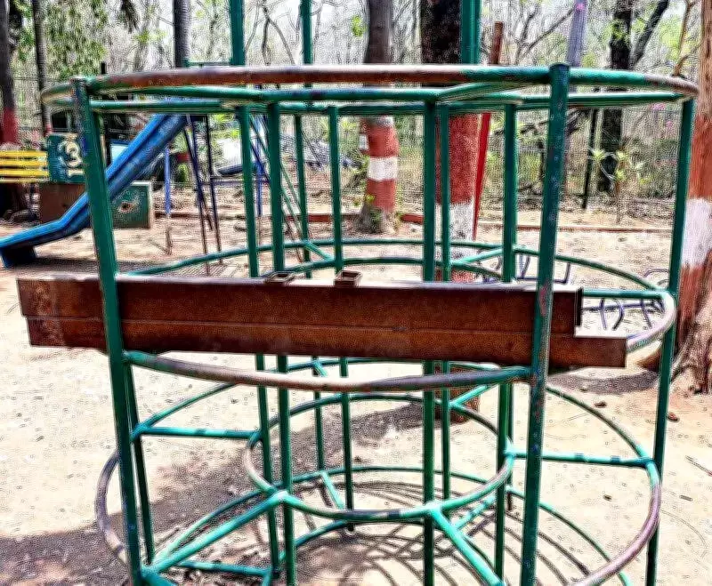 Nagpur's Bal Udyan: Rising Fees, Fading Appeal as Park Condition Worsens