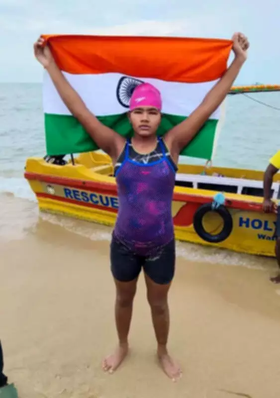 Nagpur's Blind Swimmer Ishwari Pande Makes History Crossing Palk Strait