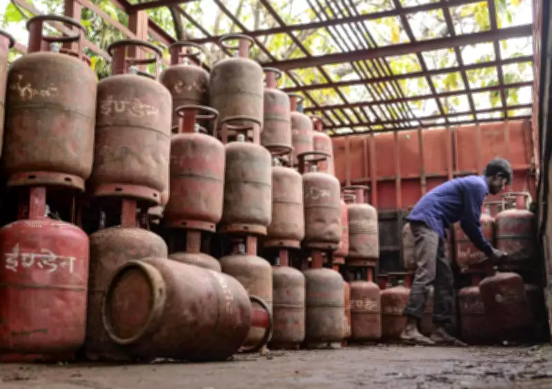 Nalanda District Ensures LPG Supply for Wedding Season After Kharmas Period