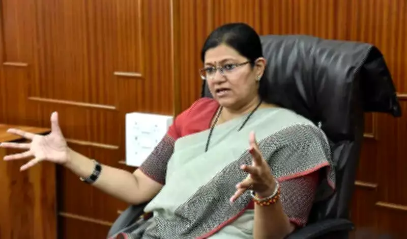 Nashik Mayor Orders Immediate Road Repairs to Address Pothole Crisis