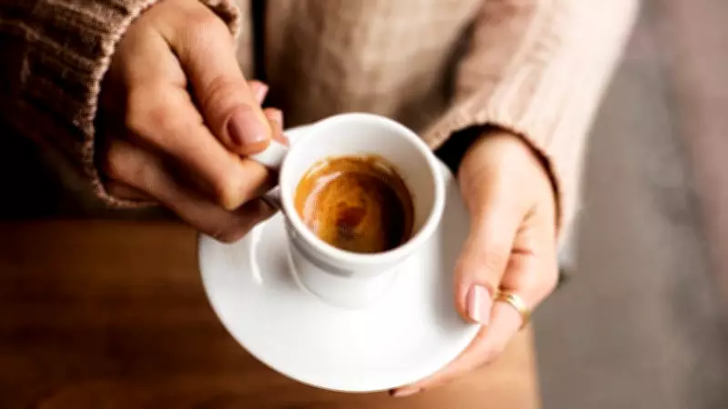 Nighttime Coffee Consumption Linked to Increased Impulsivity in Women, Research Reveals