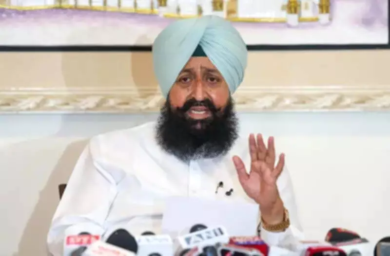 Opposition Leader Bajwa Claims Punjab AAP Government Showing Signs of Instability