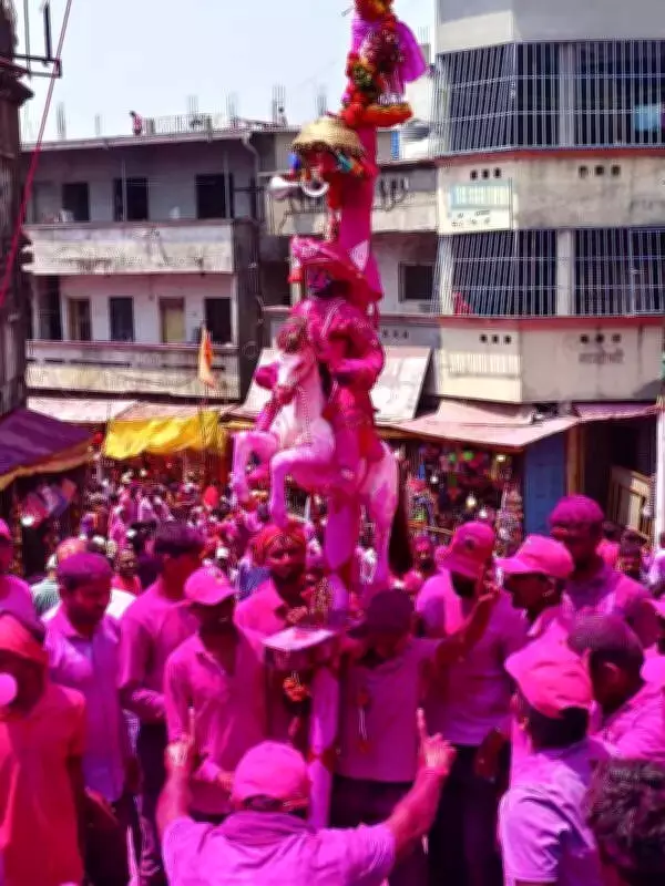 Over 5 Lakh Devotees Flock to Jyotiba Temple for Chaitra Yatra in Kolhapur