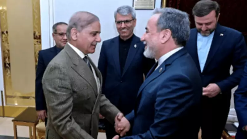 Pakistanis Question Government Role in Iran Talks: Analysis