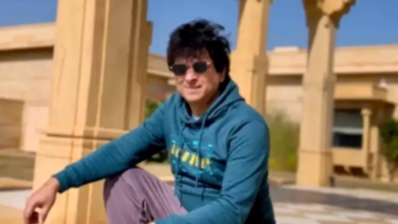 Palash Sen Sings Tribute to Asha Bhosle, Calls Her 'India's True Bharat Ratna'