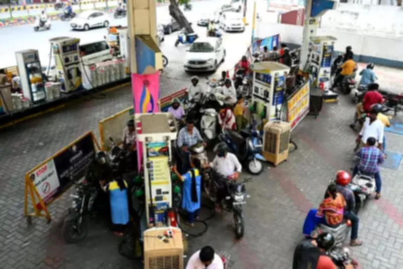 Panic Fuel Buying Continues in Andhra Pradesh Despite Govt Assurances