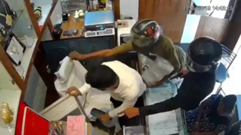 Patna Jewellery Shop Heist: CCTV Captures 50-Second Daylight Robbery