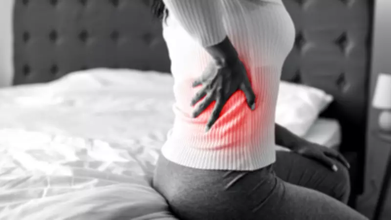 Persistent Back Pain Could Signal Kidney Issues: Early Warning Signs Often Overlooked