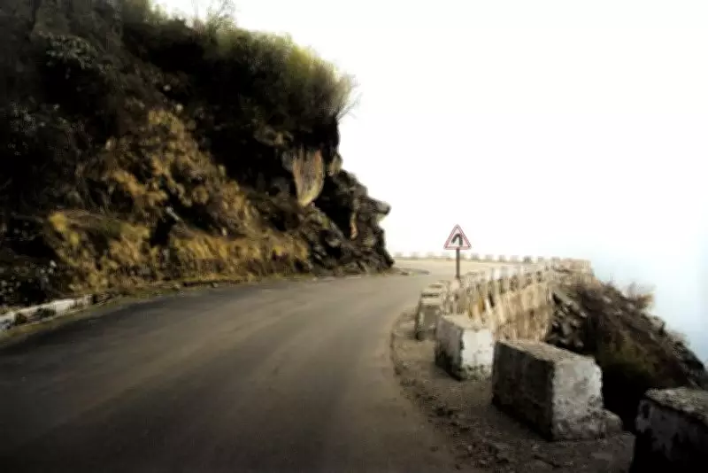 Pilgrim Car from Maharashtra Plunges into Gorge on Kedarnath Highway, All Rescued