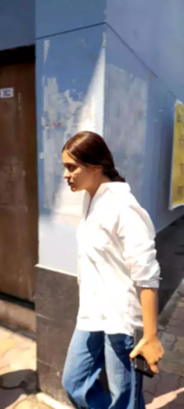 Priyanka Sarkar Spotted at Technician Studio in Kolkata