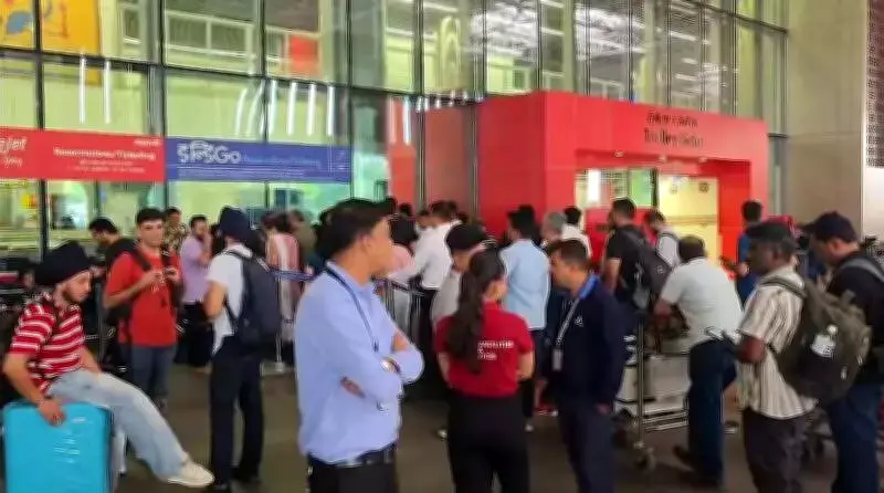 Pune Airport Runway Blocked by IAF Fighter Jet Snag, Nagpur Flights Cancelled