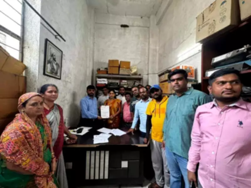 Pune Residents Demand Better Power Supply Amid Frequent Outages