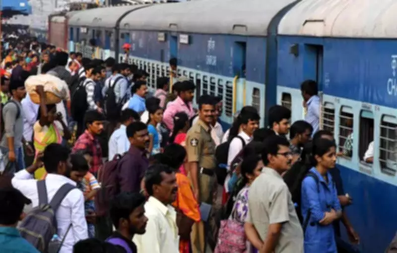 Railway Staff's Swift Action Saves Mother and Newborn on Moving Train in Andhra Pradesh