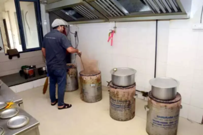 Rajkot Hospitality Crisis Deepens as West Asia War Disrupts LPG Supply