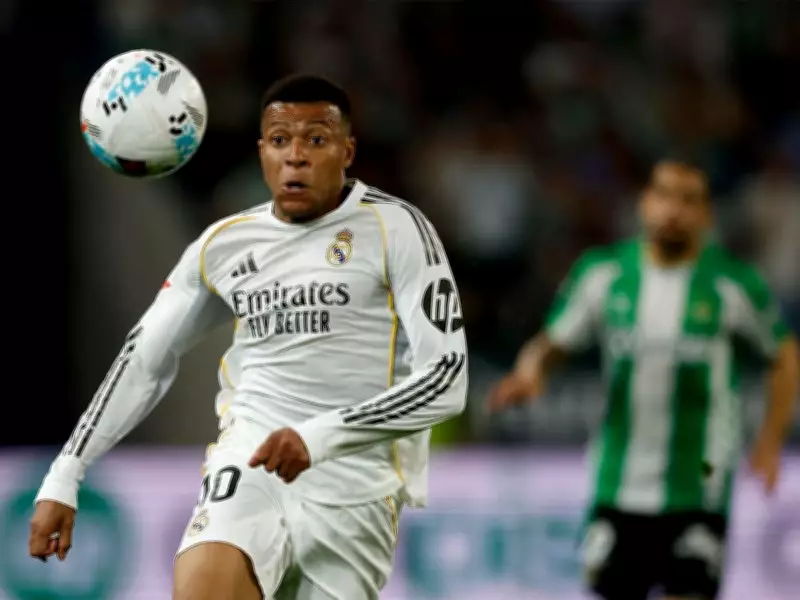 Real Madrid Held to Draw by Villarreal as Barcelona Stay Top of La Liga
