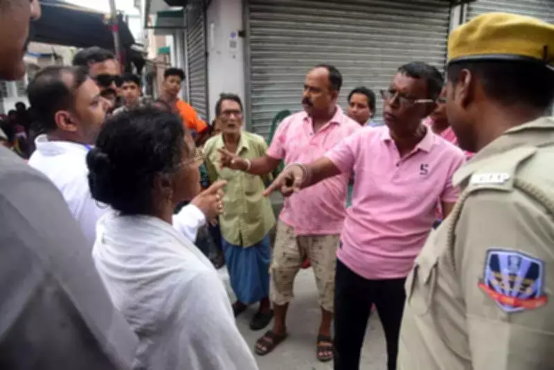 RG Kar Victim's Mother Faces Tensions on First Poll Day as Candidate