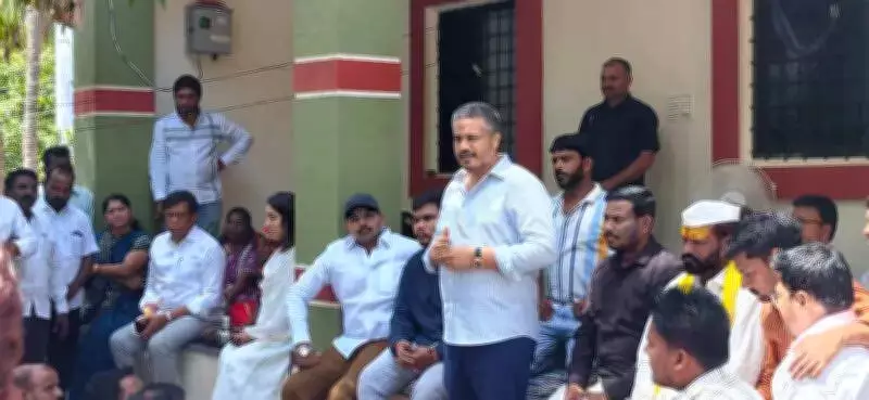 Rohit Pawar Campaigns for Aunt Sunetra in Baramati Bypoll, Stresses Family Unity