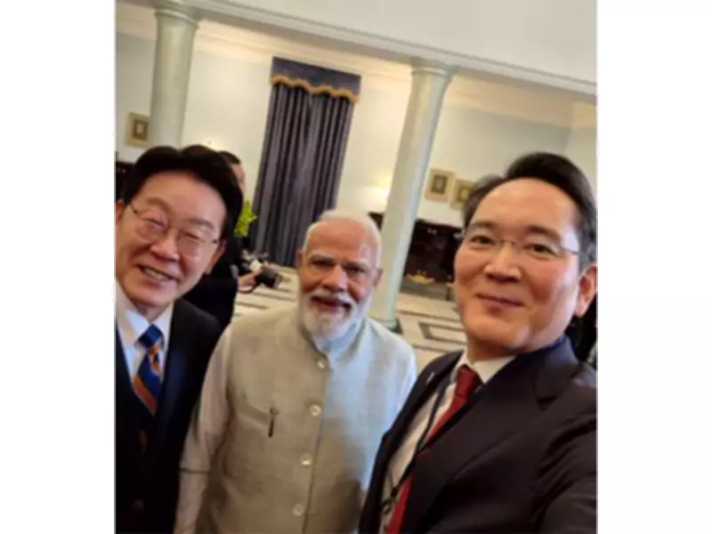 Samsung Chairman Lee Jae-yong's Selfie Diplomacy with PM Modi Highlights Made in India Flip7