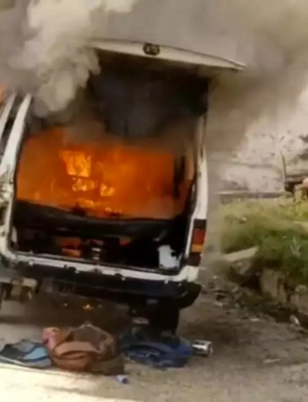 School Van Fire in Muzaffarnagar Injures Four Children and Driver