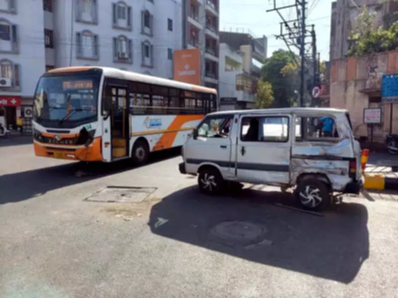 School Van Overturns After Being Hit by City Bus in Rajkot, One Student Injured