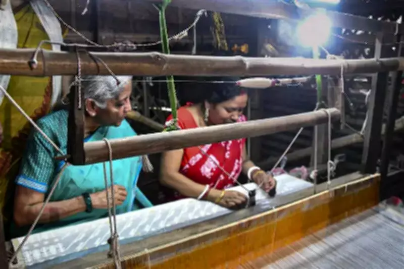 Sitharaman's Weaver Card Distribution in Bengal Sparks MCC Violation Complaint