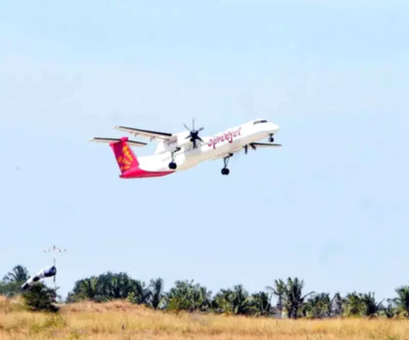 SpiceJet Flight Delayed for Hours at Bengaluru Airport, Passengers Allege Apathy