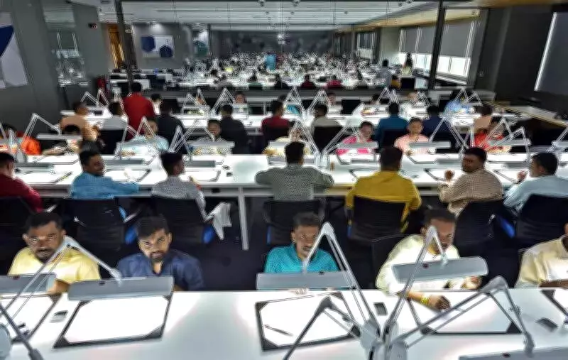Surat's Silence on World Diamond Day Highlights Industry Paradox